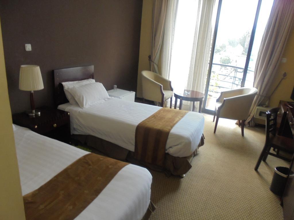 Soramba Hotel Business Plc Addis Ababa Exterior photo