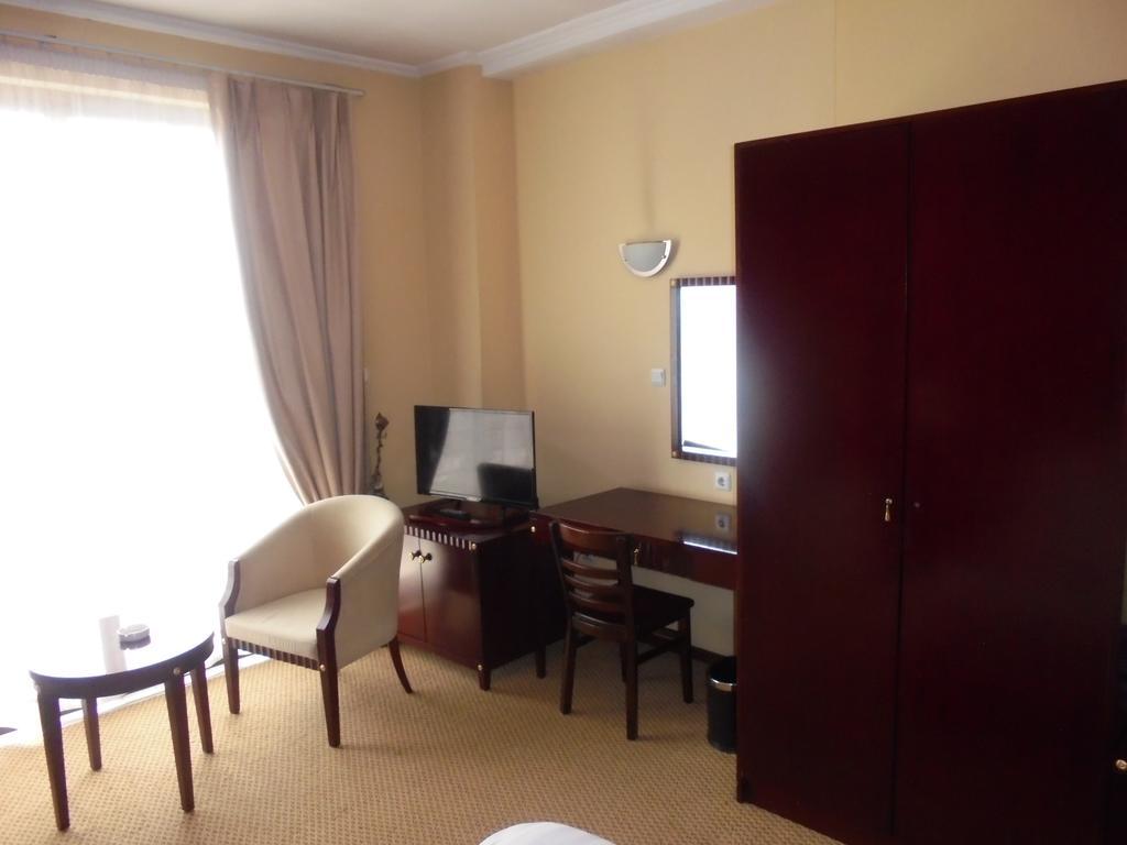 Soramba Hotel Business Plc Addis Ababa Exterior photo